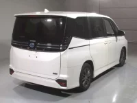 Toyota VOXY лот № 2254 оценка 3.5  с аукциона в Японии 1