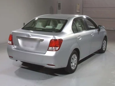 Toyota COROLLA AXIO  с аукциона в Японии