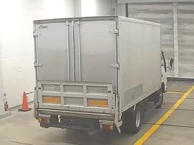 Isuzu ELF  с аукциона в Японии