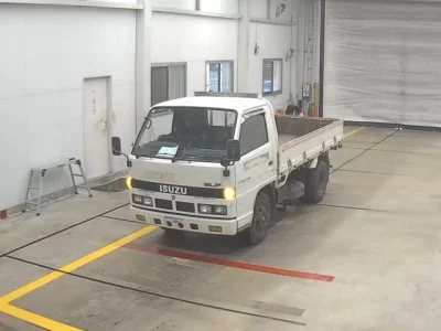 Isuzu ELF  с аукциона в Японии