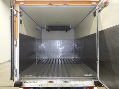 Isuzu ELF  с аукциона в Японии