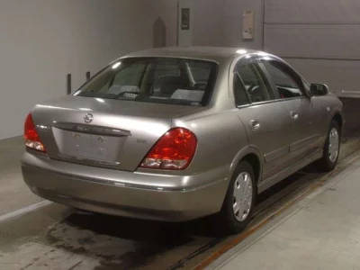 Nissan SYLPHY  с аукциона в Японии