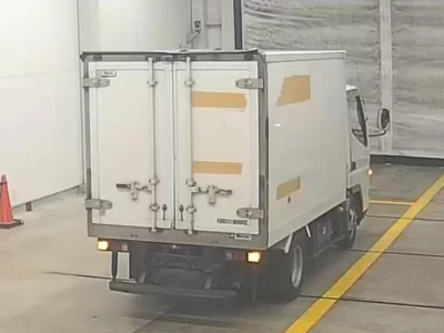 Mitsubishi CANTER  с аукциона в Японии