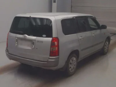 Toyota SUCCEED  с аукциона в Японии