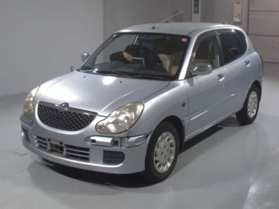 Daihatsu STORIA  с аукциона в Японии