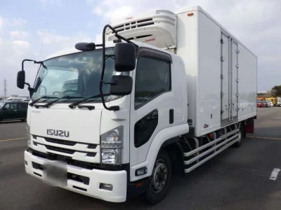 Isuzu FORWARD  с аукциона в Японии