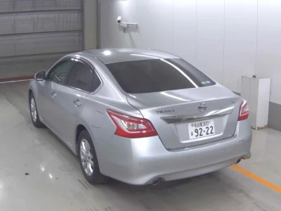 Nissan TEANA