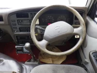 Nissan CARAVAN лот № 6590 оценка 3  с аукциона в Японии 4