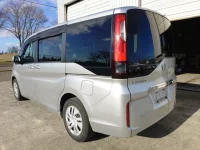 Honda STEP WAGON лот № 11255 оценка 3.5  с аукциона в Японии 4