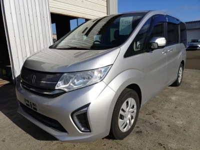 Honda STEP WAGON  с аукциона в Японии