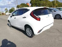 Toyota AQUA лот № 11397 оценка 4  с аукциона в Японии 4