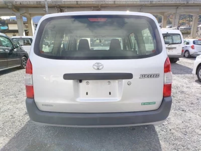 Toyota SUCCEED