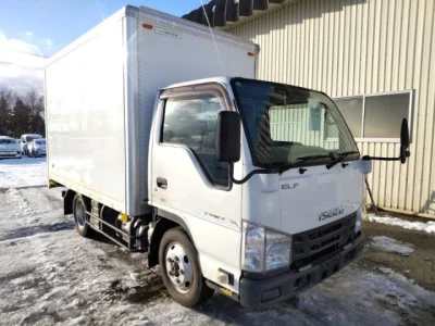 Isuzu ELF  с аукциона в Японии