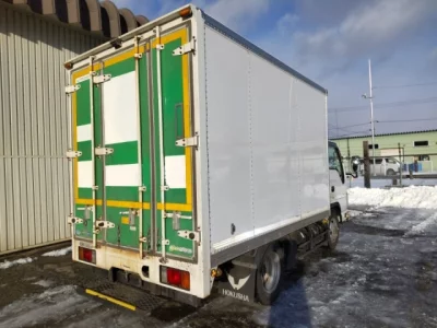 Isuzu ELF  с аукциона в Японии