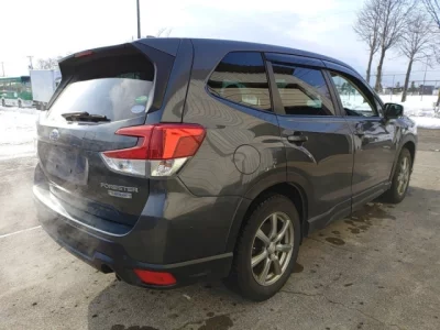 Subaru FORESTER  с аукциона в Японии