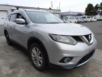 Nissan X-TRAIL лот № 6537 оценка 3.5  с аукциона в Японии 1
