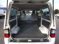 Mazda BONGO VAN лот № 11400 оценка 3.5  с аукциона в Японии 6