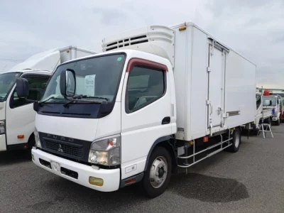 Mitsubishi CANTER  с аукциона в Японии
