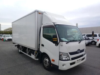 Hino DUTRO  с аукциона в Японии