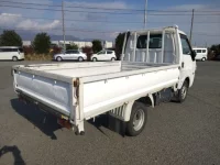 Mazda BONGO лот № 11431 оценка 3.5  с аукциона в Японии 2