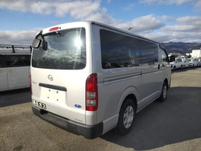 Mazda BONGO BRAWNY VAN