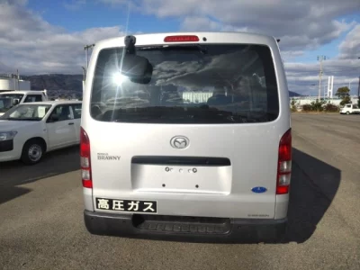 Mazda BONGO BRAWNY VAN