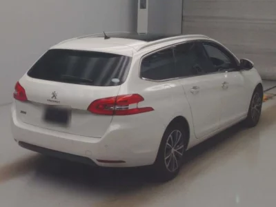 Peugeot 308  с аукциона в Японии