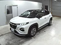 Suzuki FRONX лот № 4269 оценка 6  с аукциона в Японии 3