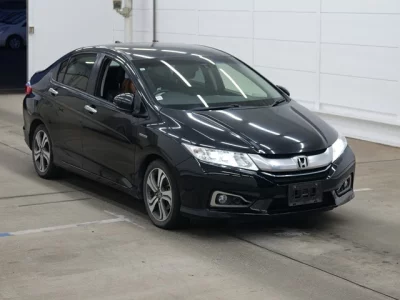 Honda GRACE  с аукциона в Японии