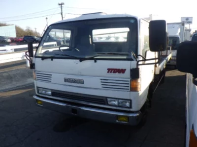 Mazda TITAN  с аукциона в Японии