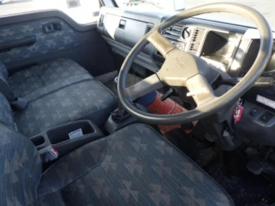 Mazda TITAN  с аукциона в Японии