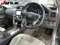 Toyota MARK X лот № 10 оценка 3  с аукциона в Японии 2