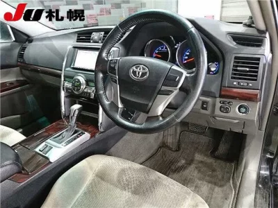 Toyota MARK X  с аукциона в Японии