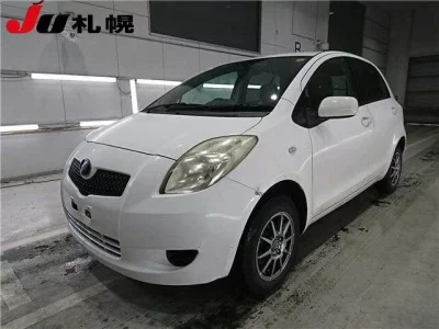 Toyota VITZ  с аукциона в Японии