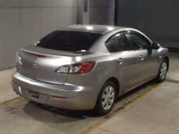 Mazda AXELA лот № 8019 оценка 3.5  с аукциона в Японии 4