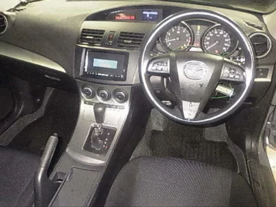 Mazda AXELA  с аукциона в Японии