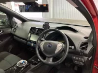 Nissan LEAF лот № 80037 оценка 3.5  с аукциона в Японии 2