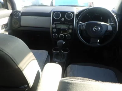 Mazda VERISA  с аукциона в Японии