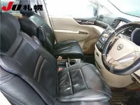 Nissan ELGRAND лот № 34 оценка 3.5  с аукциона в Японии 4