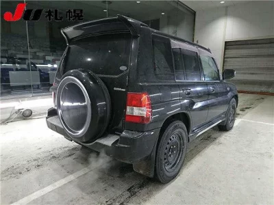 Mitsubishi PAJERO IO