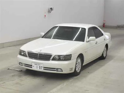 Nissan LAUREL