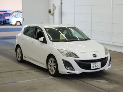 Mazda AXELA  с аукциона в Японии