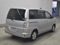 Toyota VOXY лот № 80054 оценка 3.5  с аукциона в Японии 4