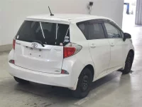 Toyota RACTIS лот № 80059 оценка 3.5  с аукциона в Японии 4