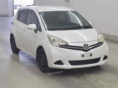 Toyota RACTIS  с аукциона в Японии