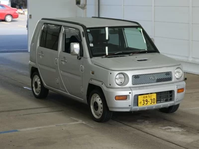 Daihatsu NAKED
