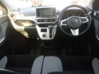 Daihatsu Cast лот № 9063 оценка 3.5  с аукциона в Японии 2