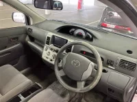 Toyota RAUM лот № 80064 оценка 3  с аукциона в Японии 2