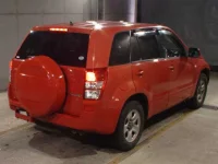 Suzuki ESCUDO лот № 8064 оценка 3  с аукциона в Японии 4