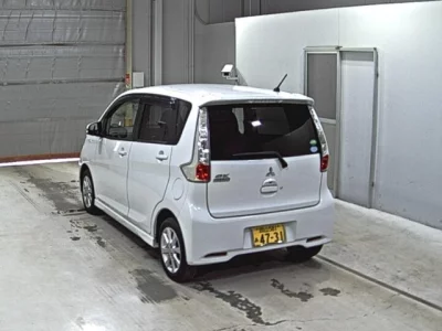 Mitsubishi EK CUSTOM